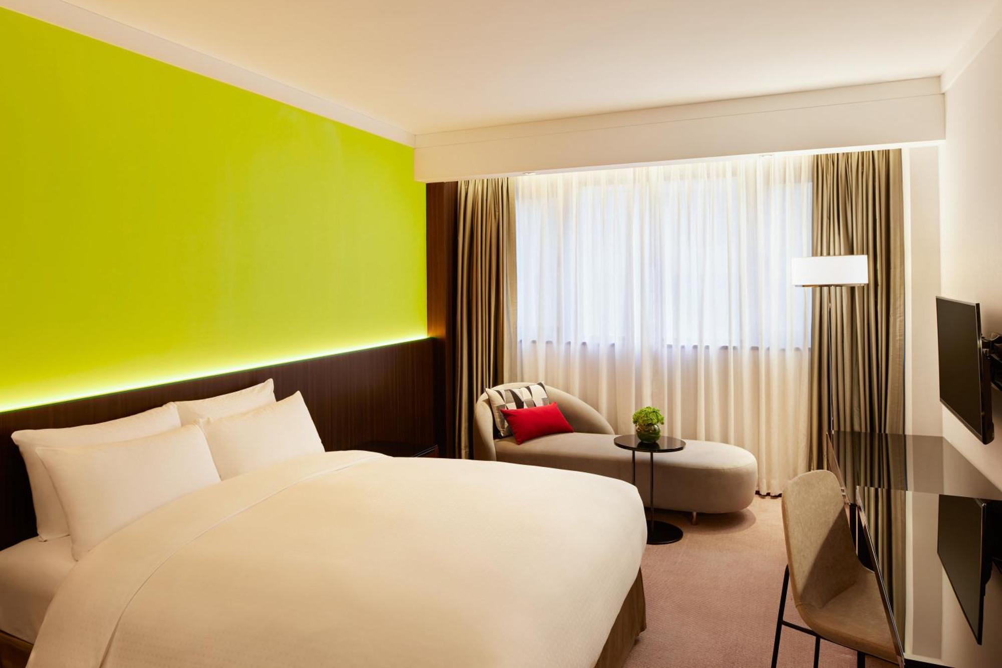 Deluxe Queen Room,1439726782:JPEG